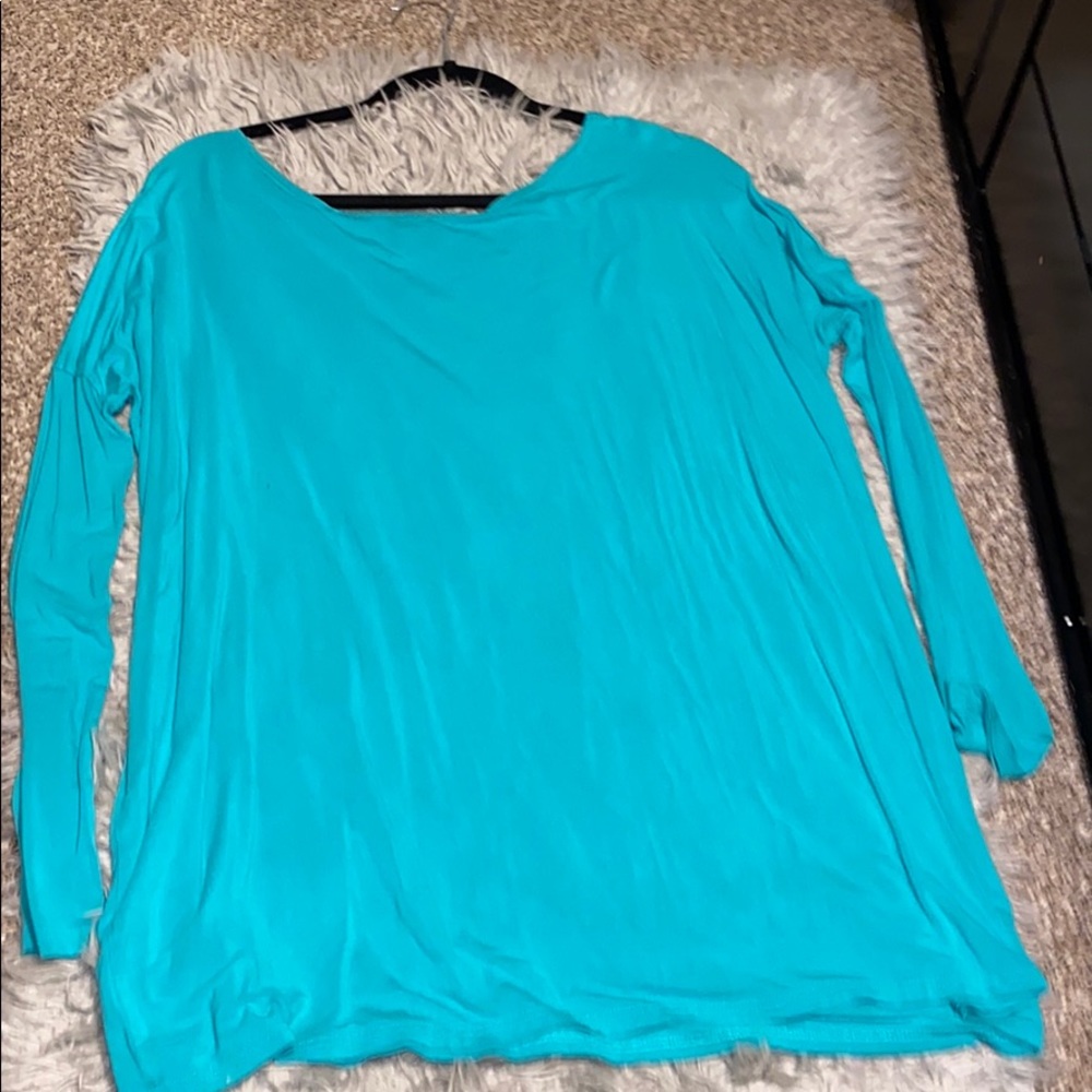 Piko top!! Size Large